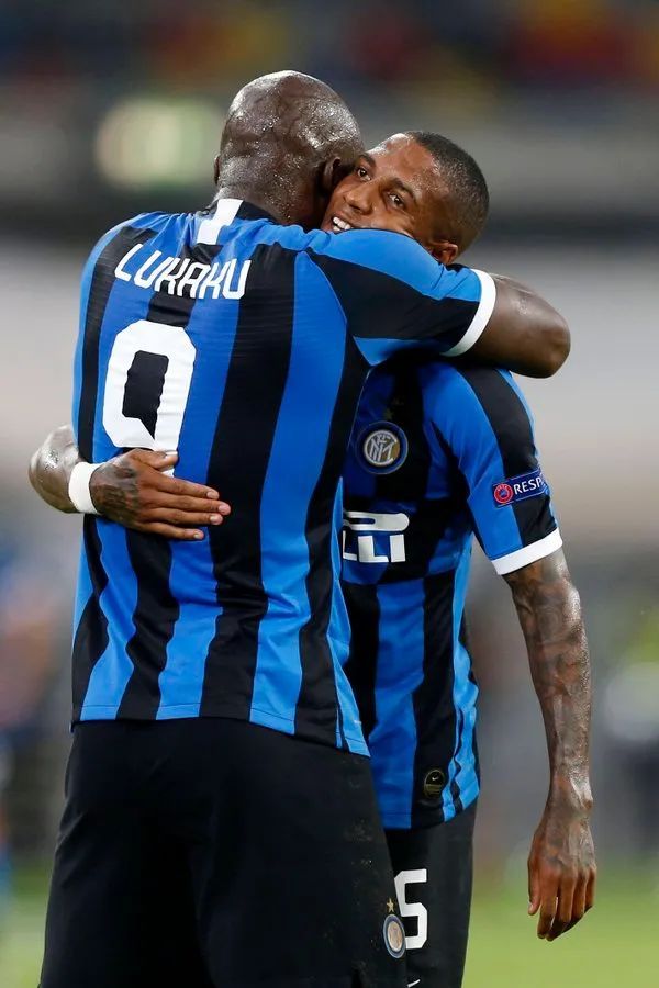 开云中国-今晚休斯敦火箭强势反弹今晨国际米兰备战欧联，媒体一致点评：哈登与50激战FPX分钟